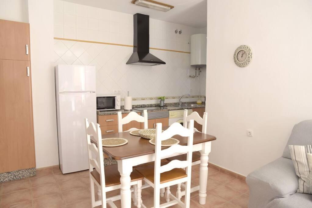 Apartamento Elena - Solo Familias Y Parejas 콘일데라프론테라 외부 사진