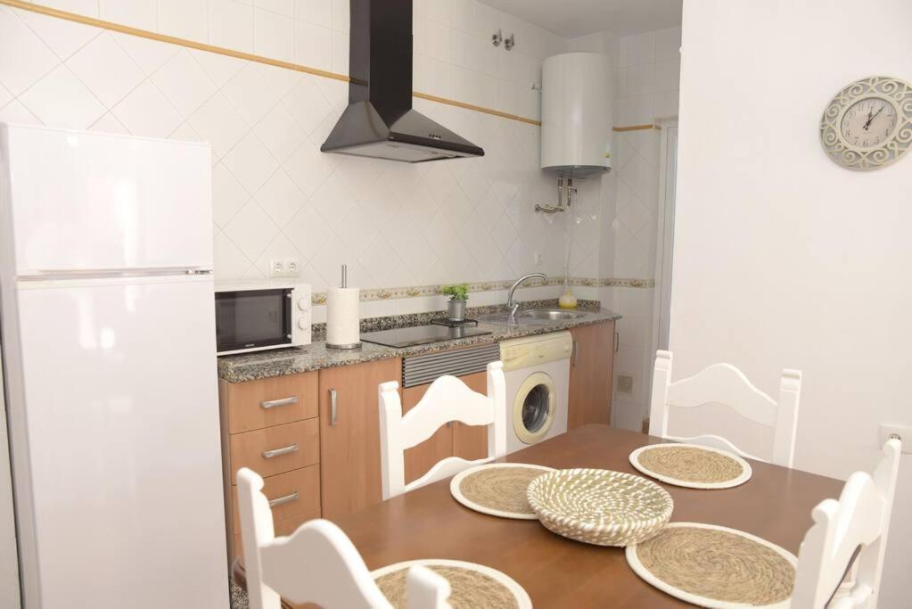 Apartamento Elena - Solo Familias Y Parejas 콘일데라프론테라 외부 사진