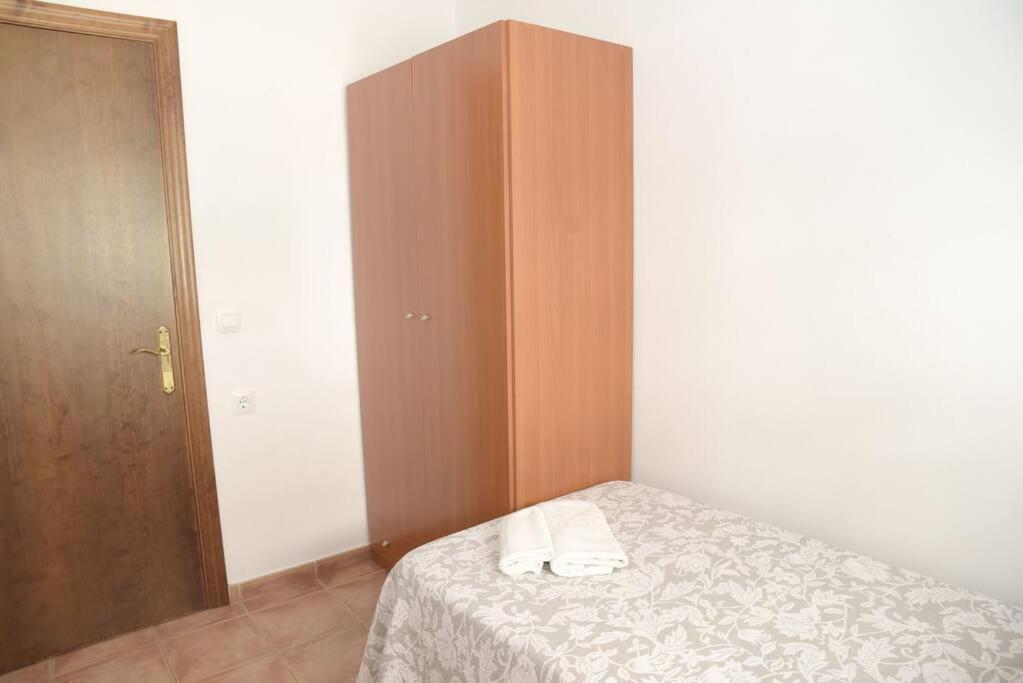 Apartamento Elena - Solo Familias Y Parejas 콘일데라프론테라 외부 사진